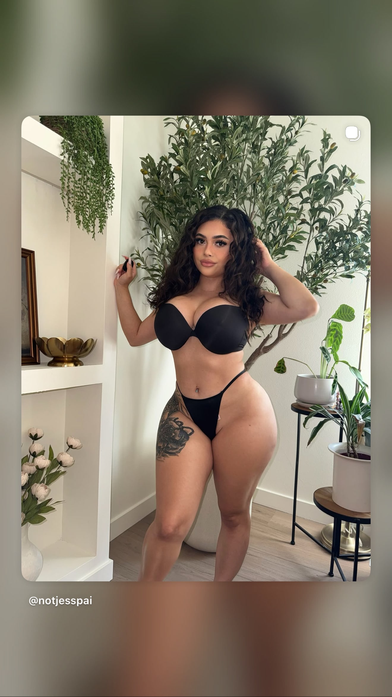 Yessenia Loch